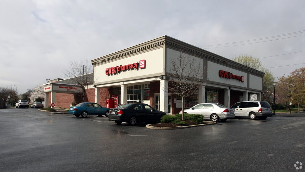 2400 Jefferson Davis Hwy, Arlington, VA for sale - Primary Photo - Image 1 of 4