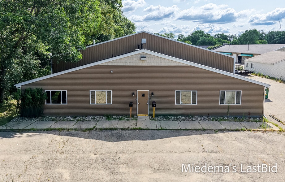 409 Lentz Ct, Lansing, MI for sale - Building Photo - Image 1 of 24