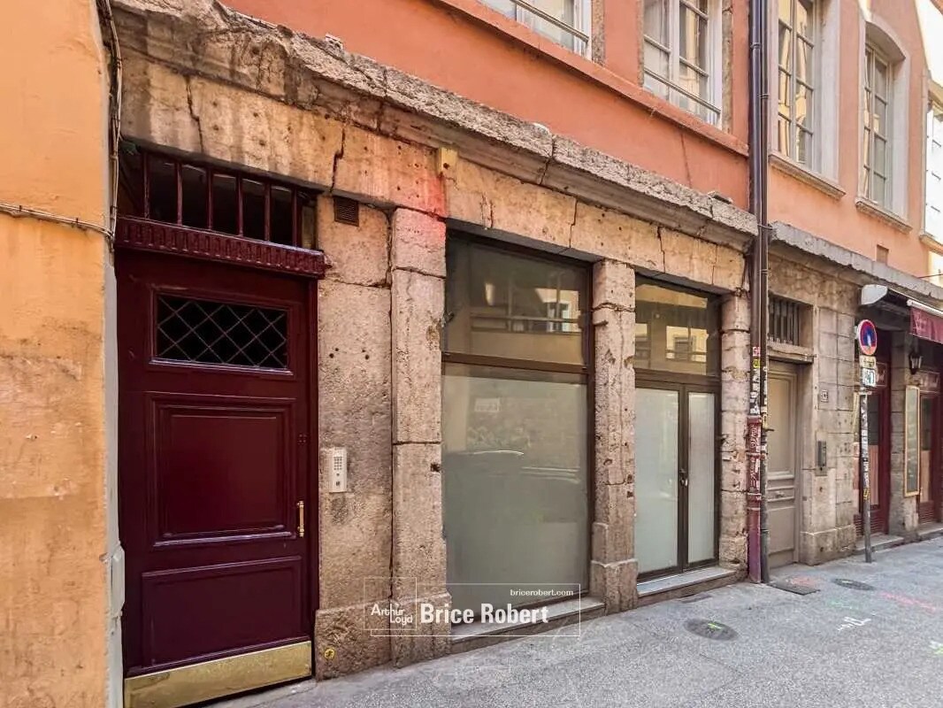 Office in Lyon for lease Building Photo- Image 1 of 7