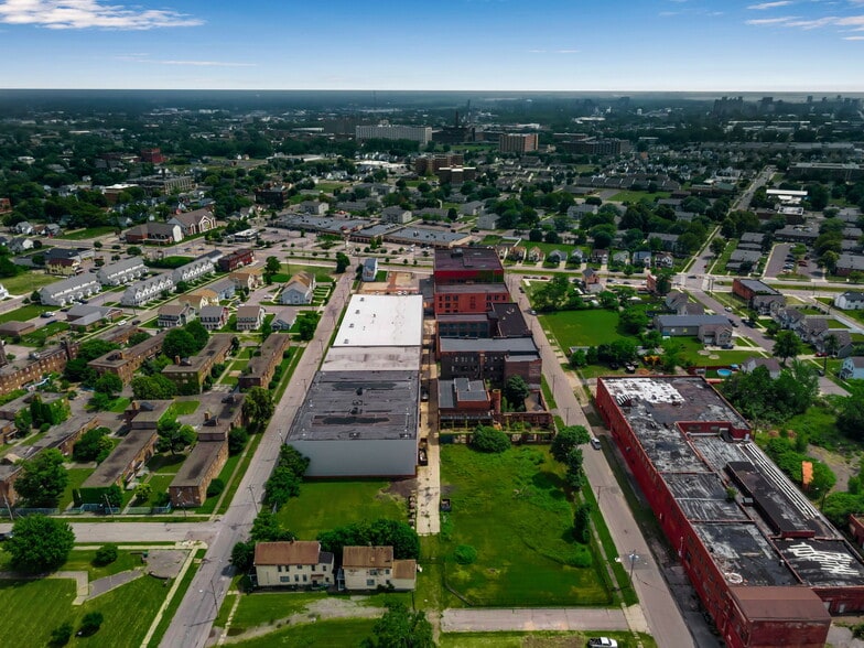 203 Pratt St, Buffalo, NY for sale - Aerial - Image 2 of 20