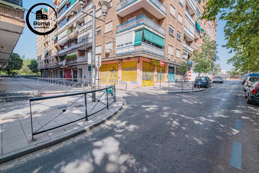 Calle Profesor Tercedor Díaz, 4, Granada, Granada for sale - Building Photo - Image 2 of 34