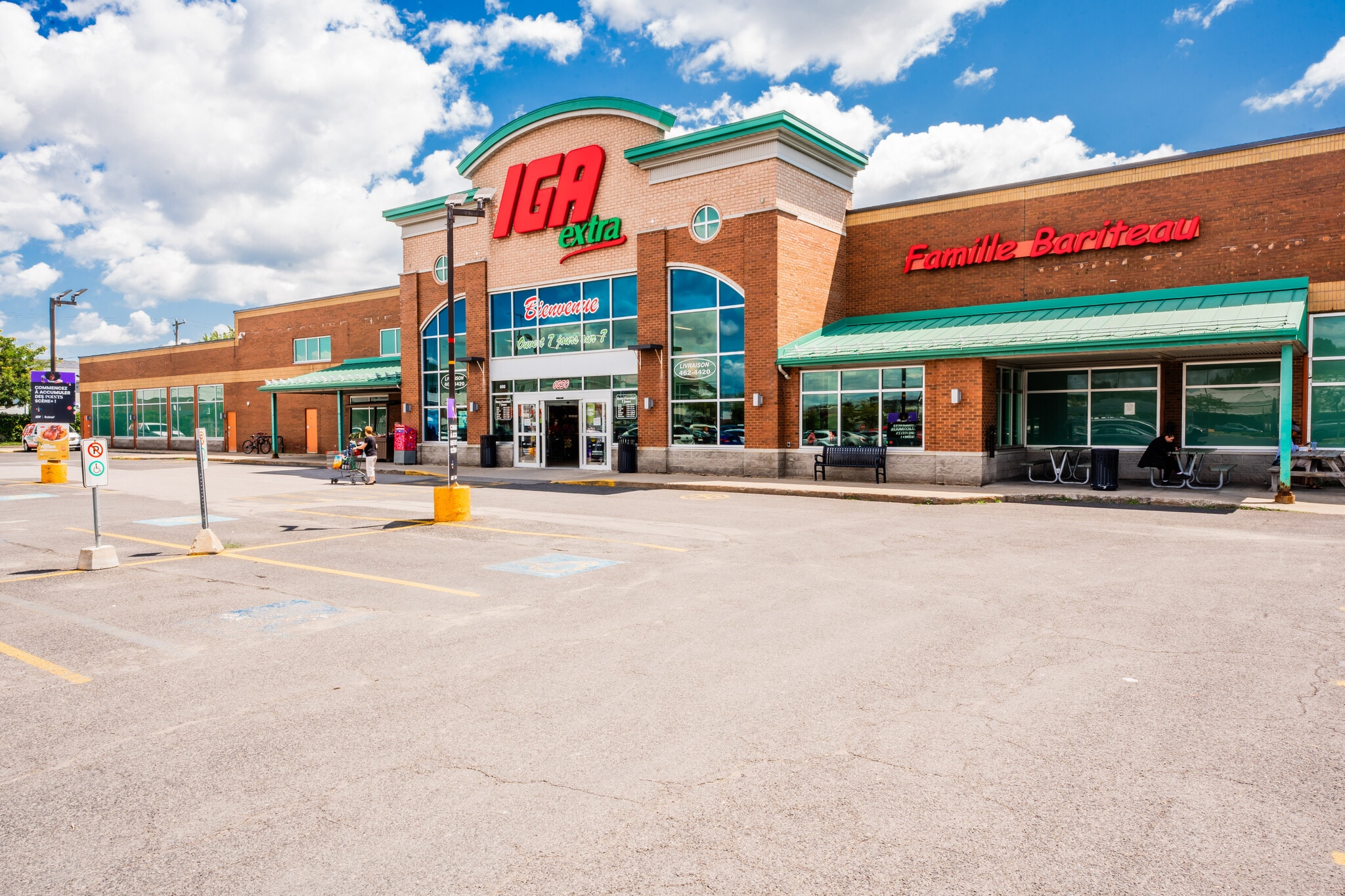 6250 Blvd Cousineau, Saint-hubert, QC for lease Primary Photo- Image 1 of 12