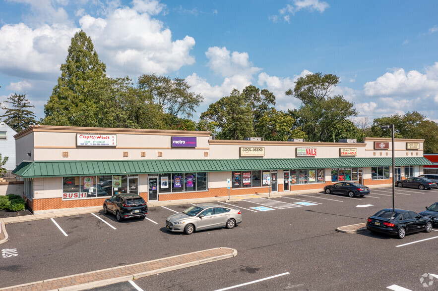 239-249 White Horse Pike, Lawnside, NJ for lease - Building Photo - Image 1 of 12