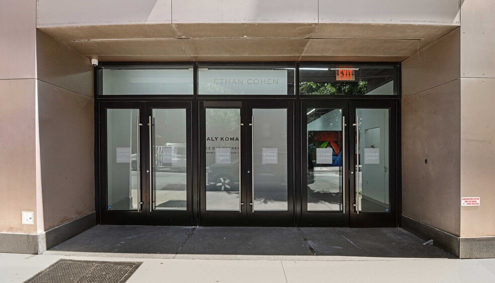 221-225 W 17th St, New York, NY for sale - Building Photo - Image 1 of 1