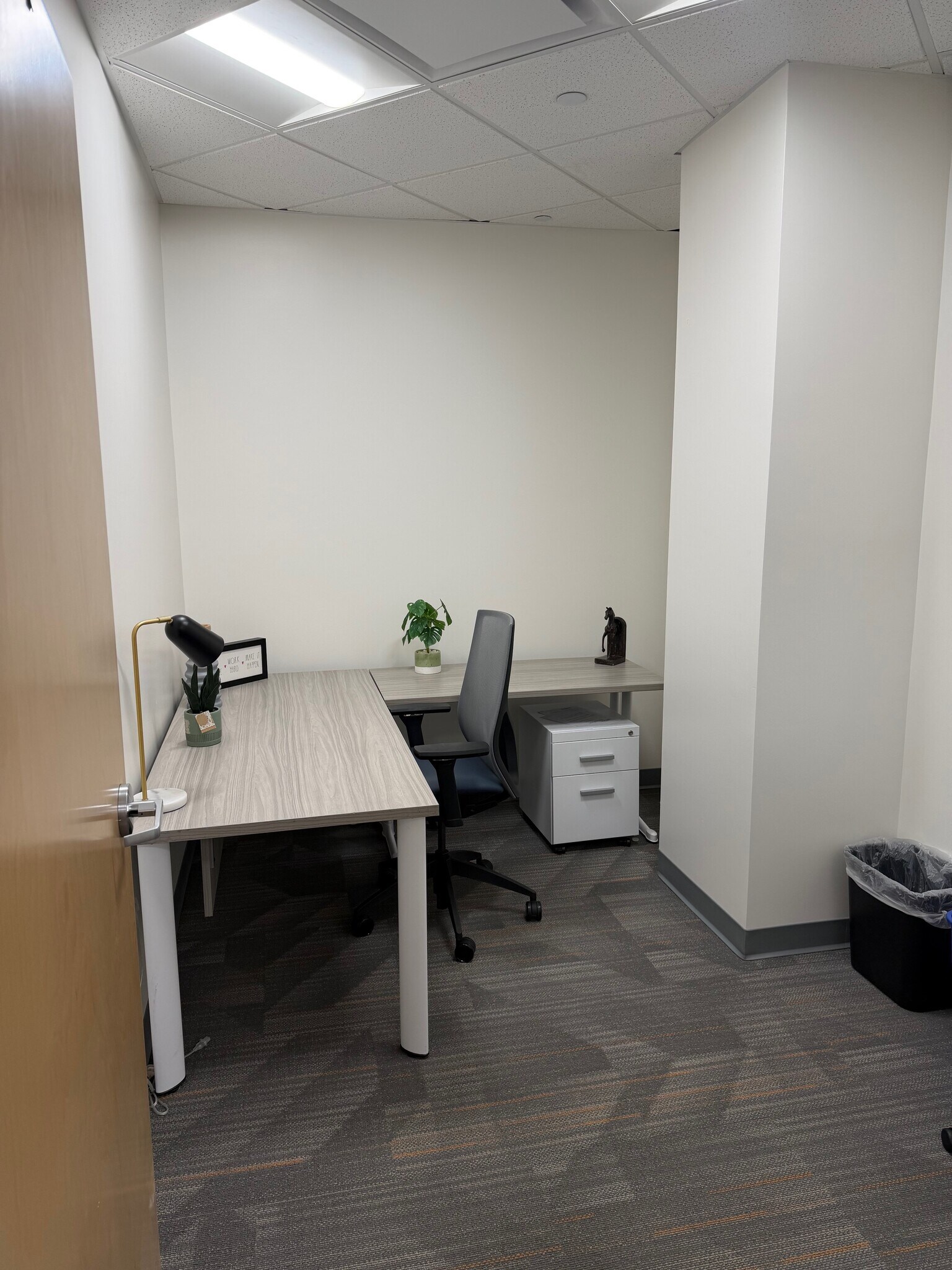 1 Tower Center Blvd, East Brunswick, NJ à louer Photo intérieure- Image 1 de 3