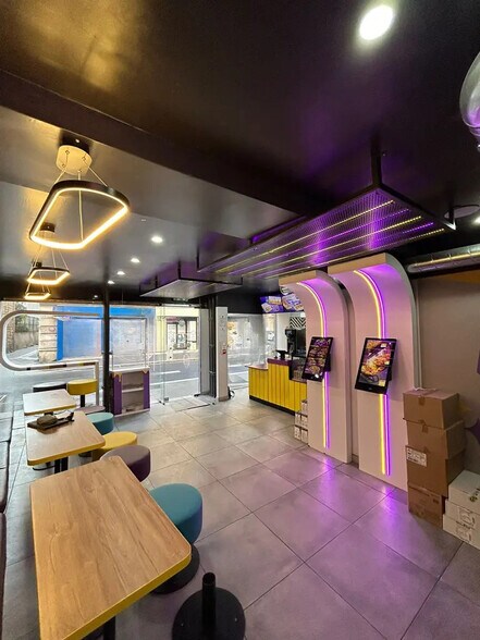 Commerce de détail dans Paris à louer - Photo intérieure - Image 2 de 5