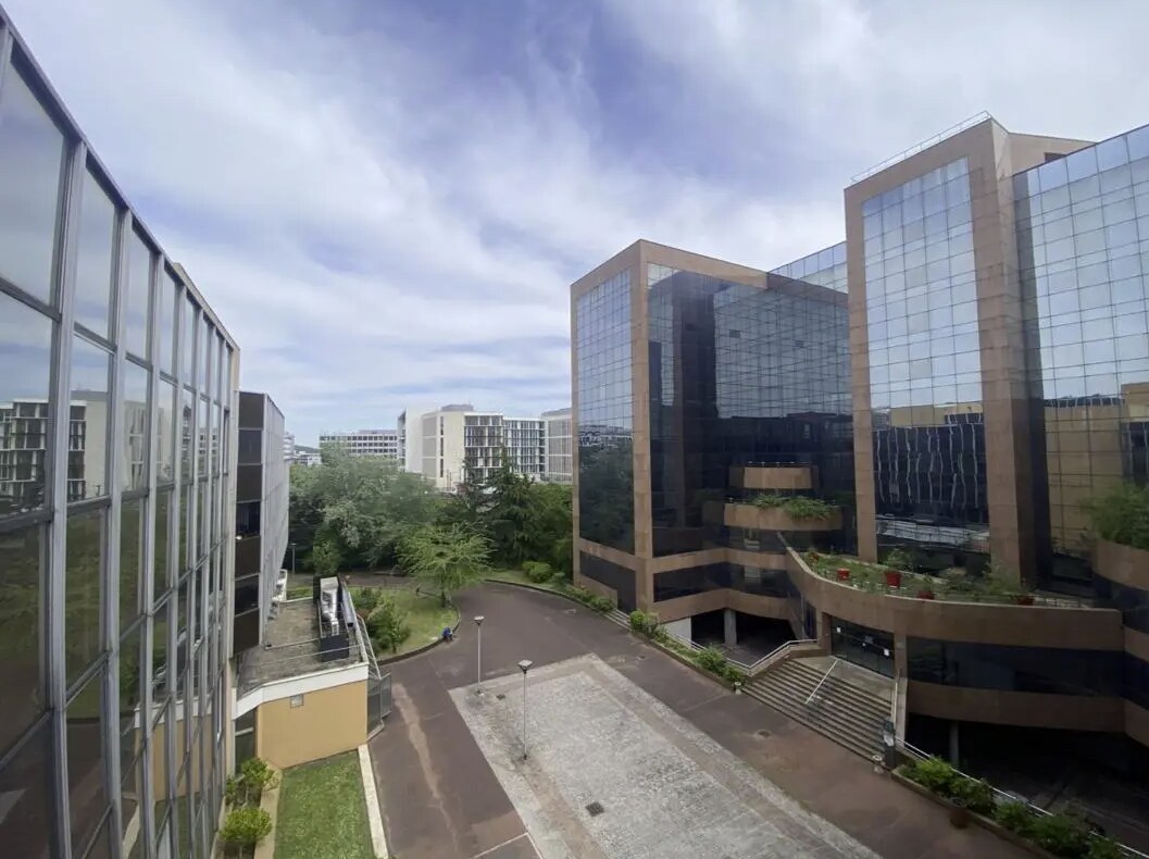 Office in Fontenay-sous-Bois for lease Building Photo- Image 1 of 8