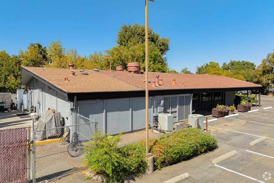 1121 Richards Blvd, Davis, CA for lease - Primary Photo - Image 1 of 3