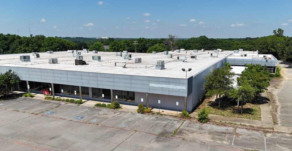 3101 Woodlawn Blvd, Denison, TX à louer - Photo principale - Image 2 de 10
