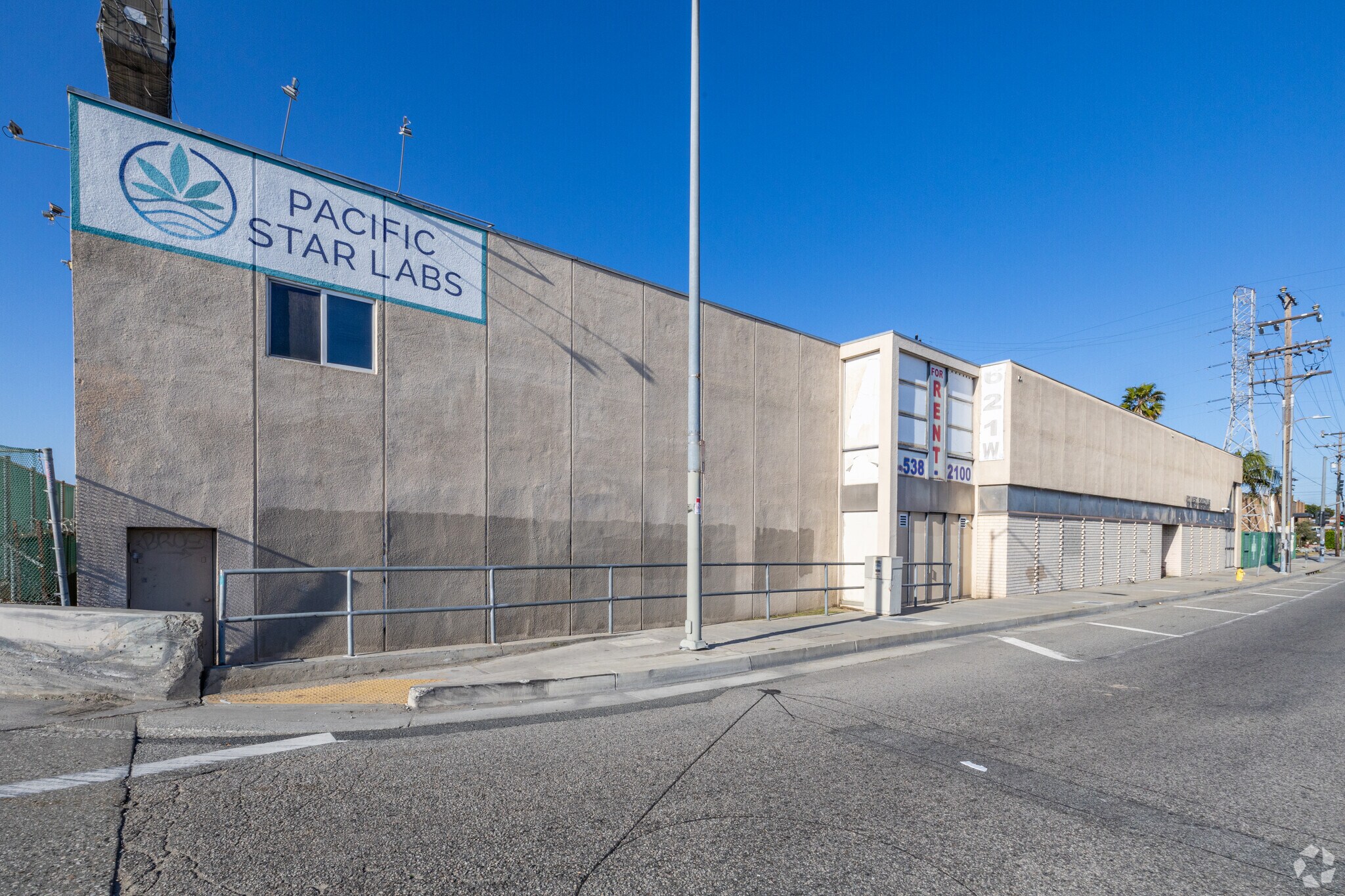 621 W Rosecrans Ave, Gardena, CA à louer Photo principale- Image 1 de 13