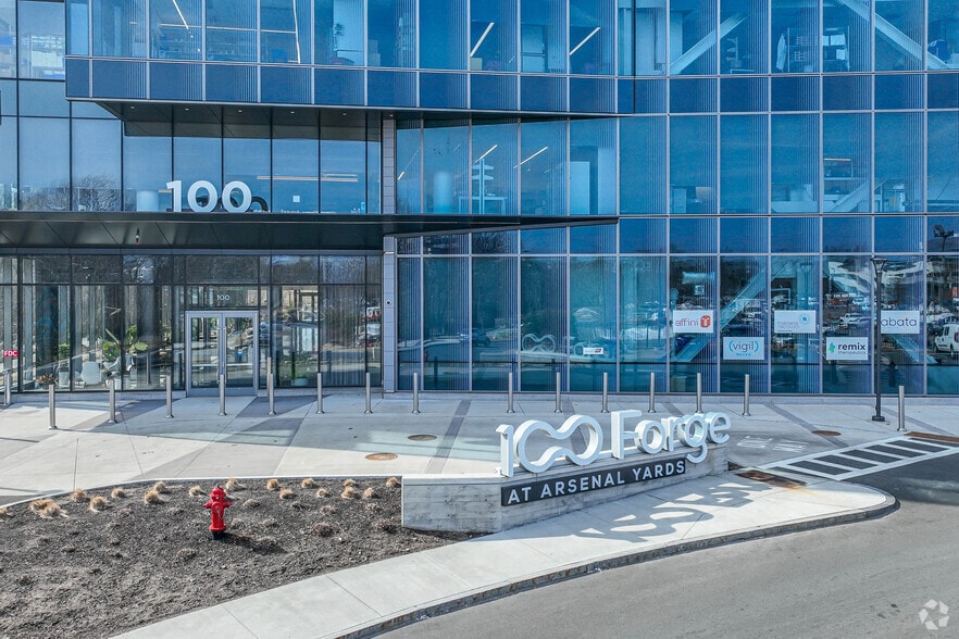 100 Forge St, Watertown, MA for lease - Building Photo - Image 2 of 7