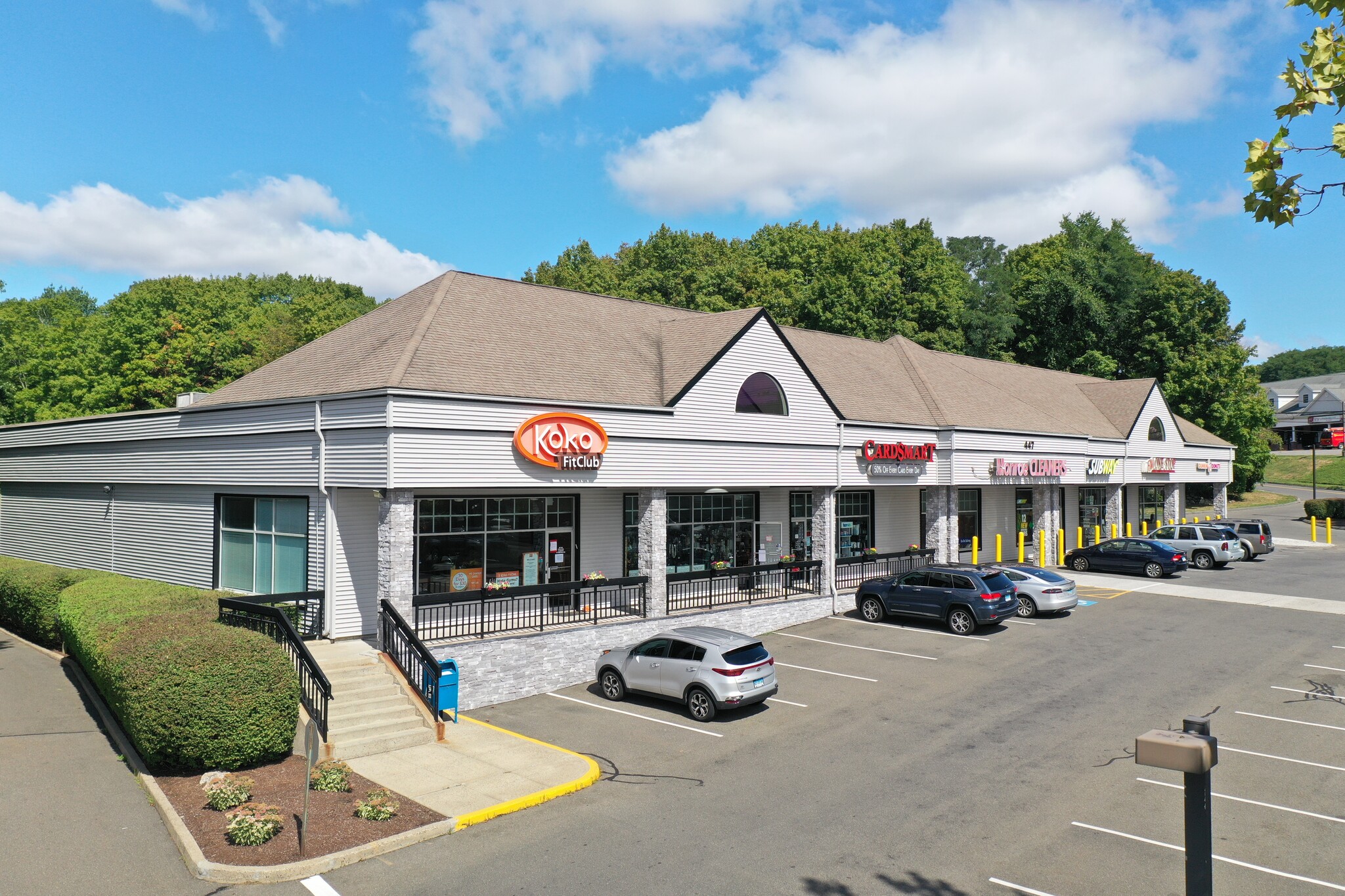 447 Monroe Tpke, Monroe, CT for lease Building Photo- Image 1 of 12