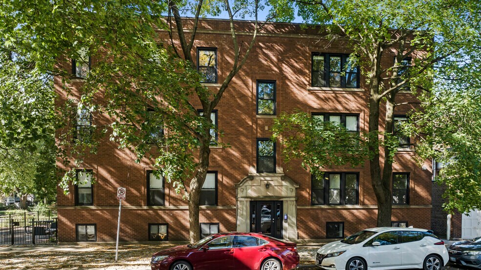 4636 N Hamilton Ave, Chicago, IL à vendre - Photo du bâtiment - Image 2 de 11