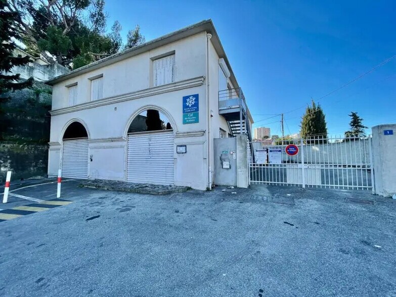 1 Avenue Des Pins, Marseille à vendre - Photo du bâtiment - Image 3 de 16
