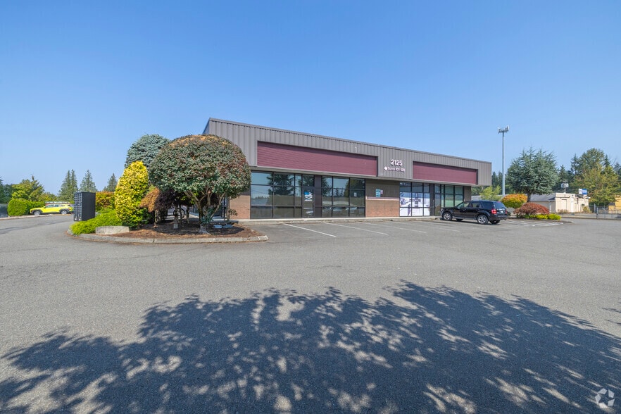 2125 196th St SW, Lynnwood, WA à louer - Photo du bâtiment - Image 2 de 5