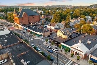 326 Walnut St, Newton, MA - Aérien  Vue de la carte - Image1