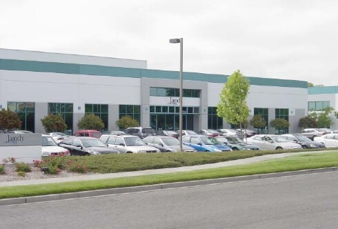 1758-1770 Corporate Cir, Petaluma, CA à louer - Photo du bâtiment - Image 2 de 10