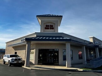 Plus de détails pour 555 E Cypress Ave, Redding, CA - Commerce de détail à louer