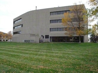 1202 Westrac Dr, Fargo, ND à louer - Photo du bâtiment - Image 2 de 17
