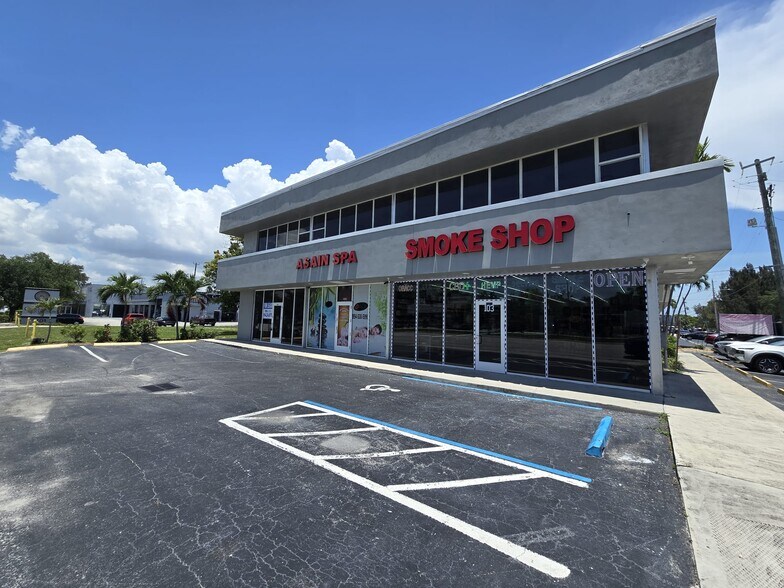 1041 W Commercial Blvd, Fort Lauderdale, FL à louer - Photo du bâtiment - Image 2 de 12