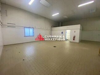 Plus de détails pour Bureau, Local d'activités à louer