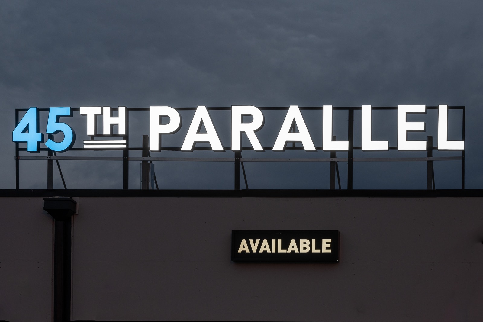 2195 Hyacinth St NE, Salem, OR for lease Primary Photo- Image 1 of 24