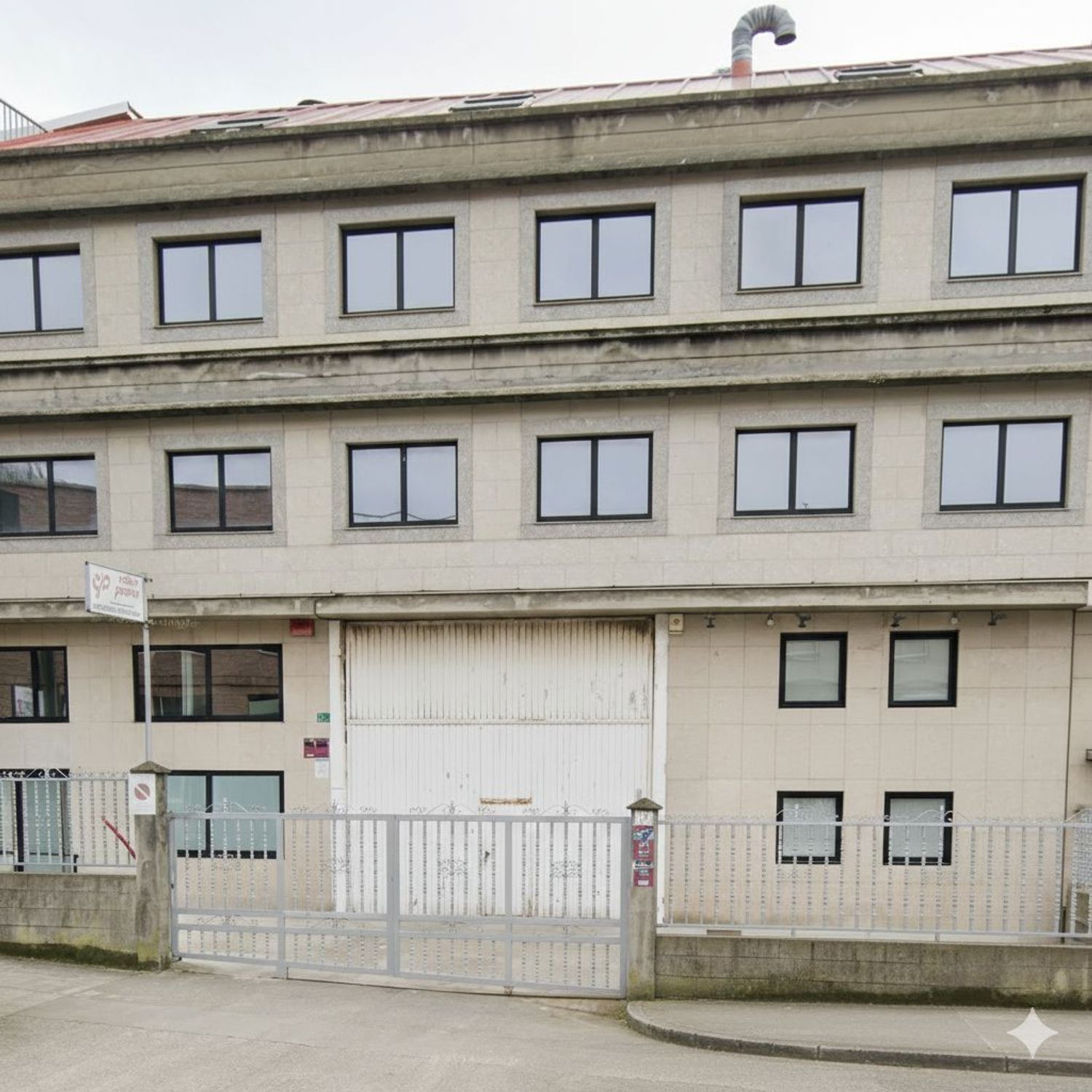 Office in A Coruña, La Coruna for lease Primary Photo- Image 1 of 15