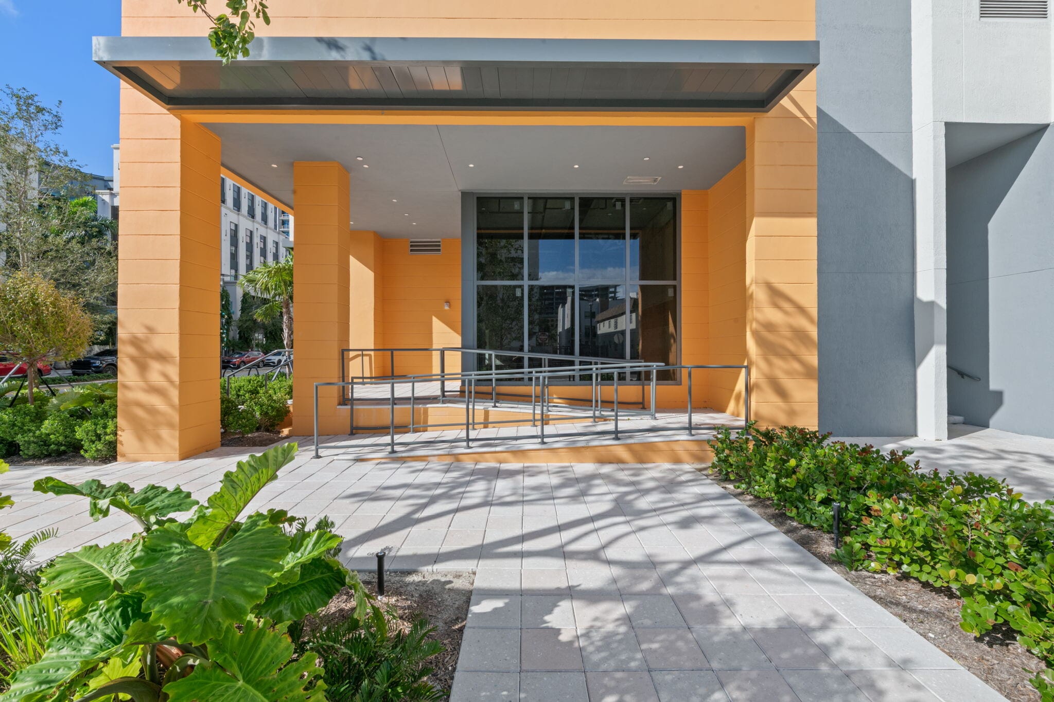 600 N Andrews Ave, Fort Lauderdale, FL for lease Interior Photo- Image 1 of 15
