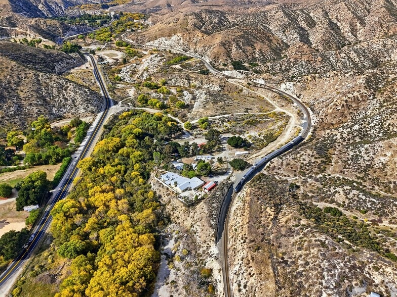 8235 Soledad Canyon Rd, Agua Dulce, CA à vendre - Aérien - Image 2 de 34