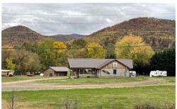 109 Burrell Farm Rd, Erwin, TN à vendre - Photo principale - Image 1 de 1