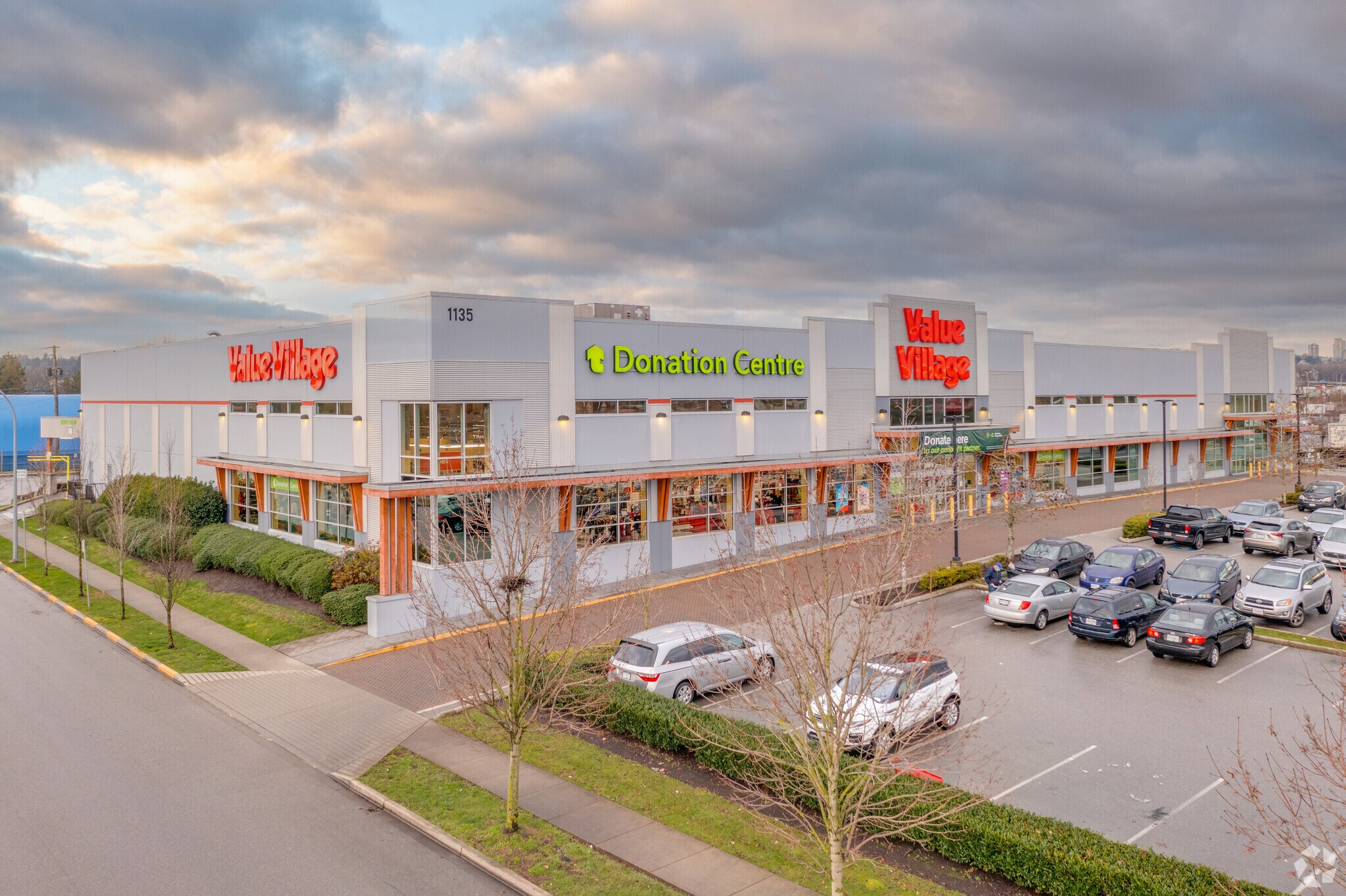 1135 Tanaka Ct, New Westminster, BC for sale Primary Photo- Image 1 of 1