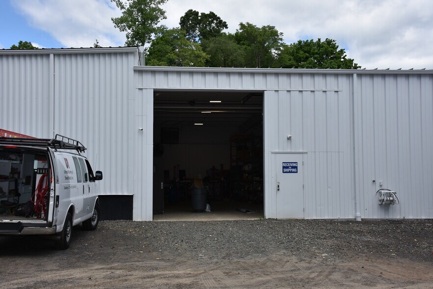 500 Federal Rd, Brookfield, CT à louer - Photo du bâtiment - Image 3 de 11