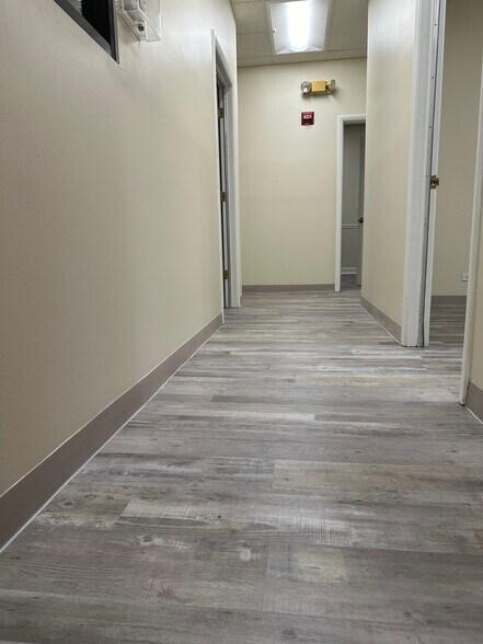 3033 Ogden Ave, Lisle, IL à louer - Photo intérieure - Image 2 de 14