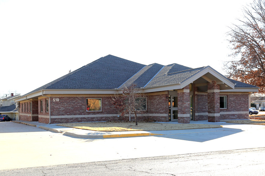 510 SE Delaware Ave, Bartlesville, OK for sale - Primary Photo - Image 1 of 3