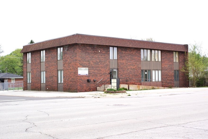 3201 Union Ave, Steger, IL à louer - Photo du bâtiment - Image 3 de 14