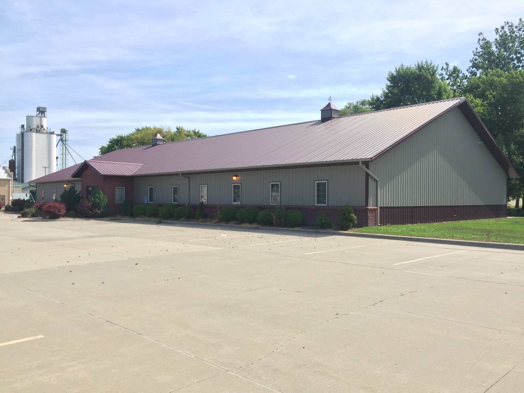 609 10th St, Onawa, IA for sale Primary Photo- Image 1 of 1