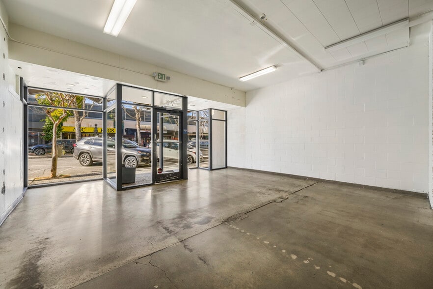 711-713 Santa Cruz Ave, Menlo Park, CA for lease - Interior Photo - Image 3 of 13