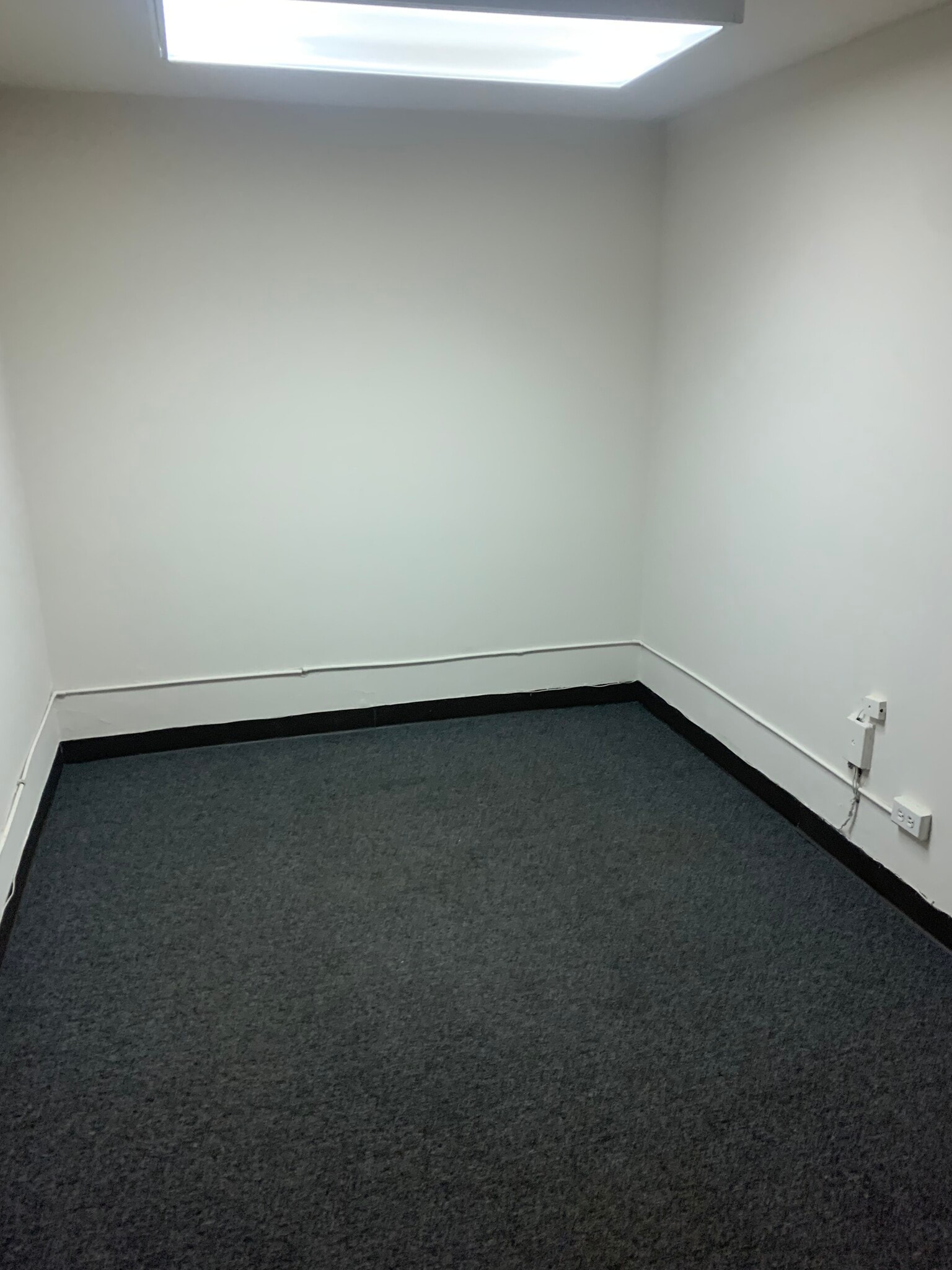 5875 N Lincoln Ave, Chicago, IL for sale Interior Photo- Image 1 of 2