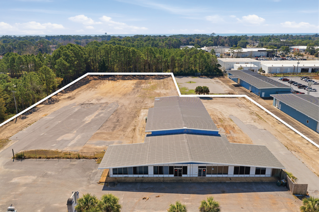 Plus de détails pour 702 Anchors St NW, Fort Walton Beach, FL - Industriel à louer
