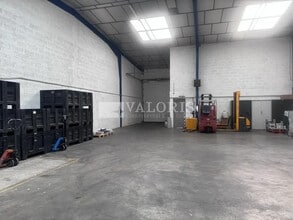 Flex in Champagne-au-Mont-d'Or for lease Building Photo- Image 2 of 4