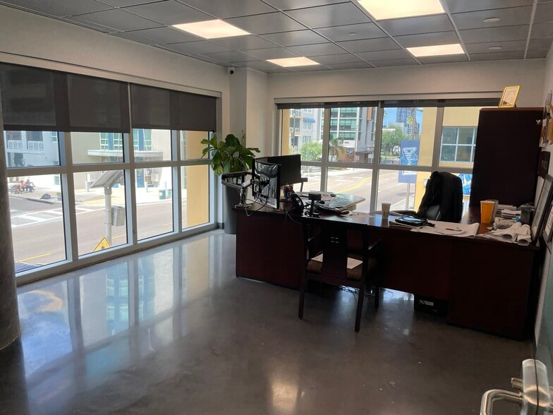 1208 E Kennedy Blvd, Tampa, FL for lease - Building Photo - Image 2 of 44