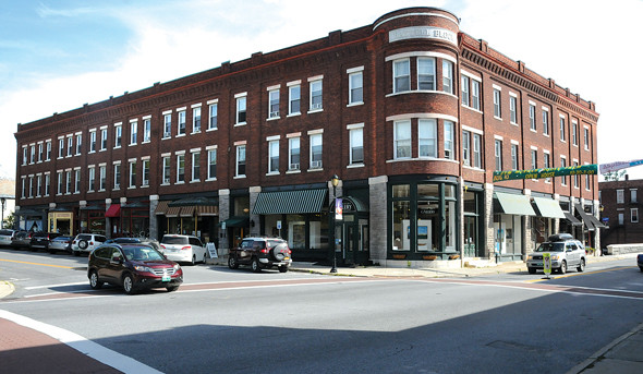 10 Merchants Row, Middlebury, VT for lease - Building Photo - Image 1 of 10