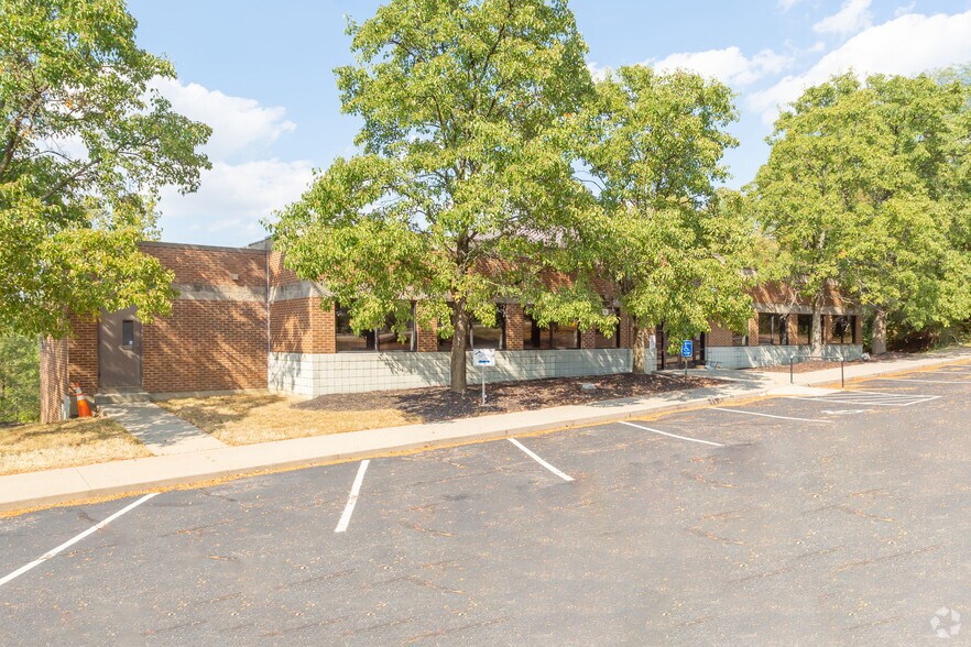 4760 Madison Rd, Cincinnati, OH à louer - Photo du bâtiment - Image 3 de 3