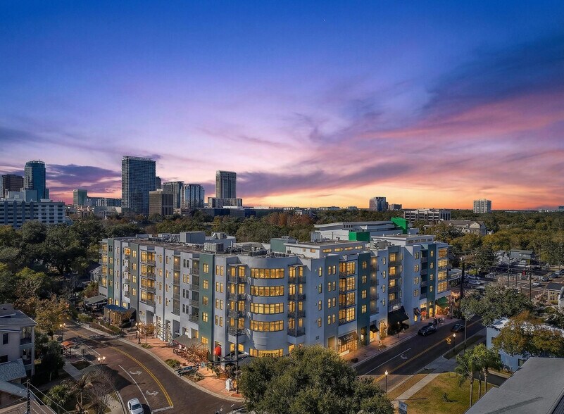 10 N Summerlin Ave, Orlando, FL à vendre - Photo du bâtiment - Image 2 de 21