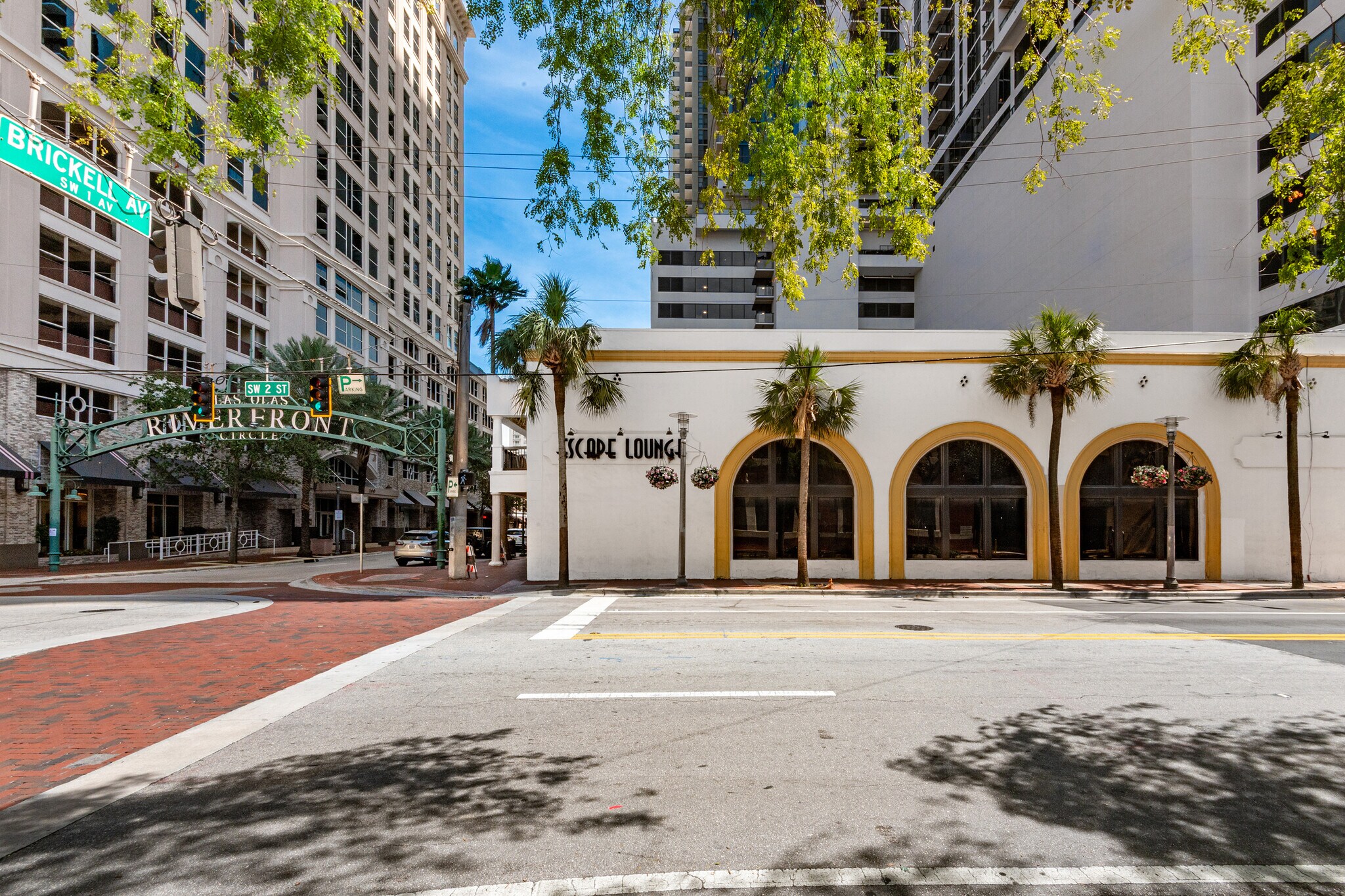 145 SW 1st Ave, Fort Lauderdale, FL à louer Photo du bâtiment- Image 1 de 40