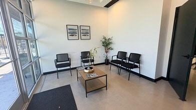 1818-1820 Crystal Falls Pky, Leander, TX à louer Photo intérieure- Image 2 de 3