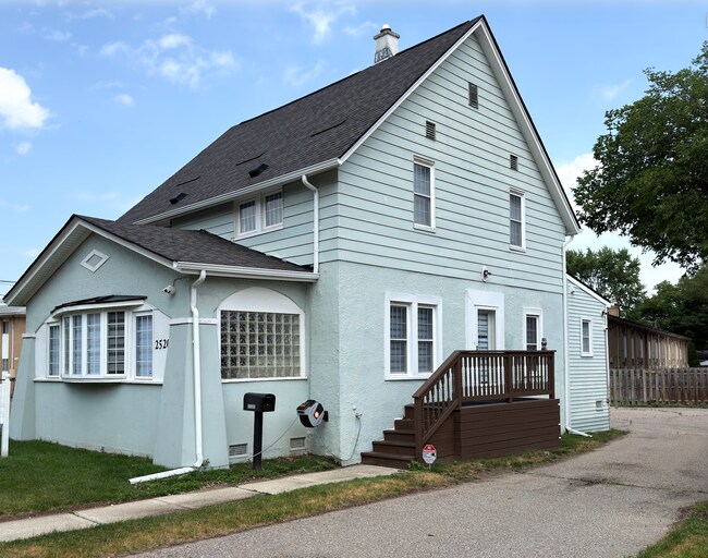 More details for 2520 Rochester Rd, Royal Oak, MI - Office for Lease