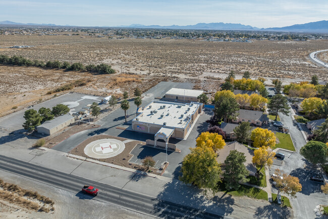 Plus de détails pour Turnkey Medical Facility with Helipad – Bureau à vendre, Pahrump, NV