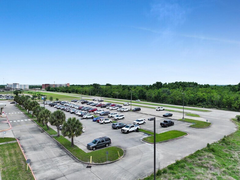 2501 Jimmy Johnson Blvd, Port Arthur, TX à vendre - Photo du bâtiment - Image 2 de 10
