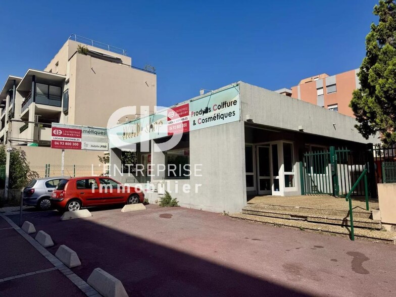 Retail in Vallauris for lease - Building Photo - Image 1 of 9